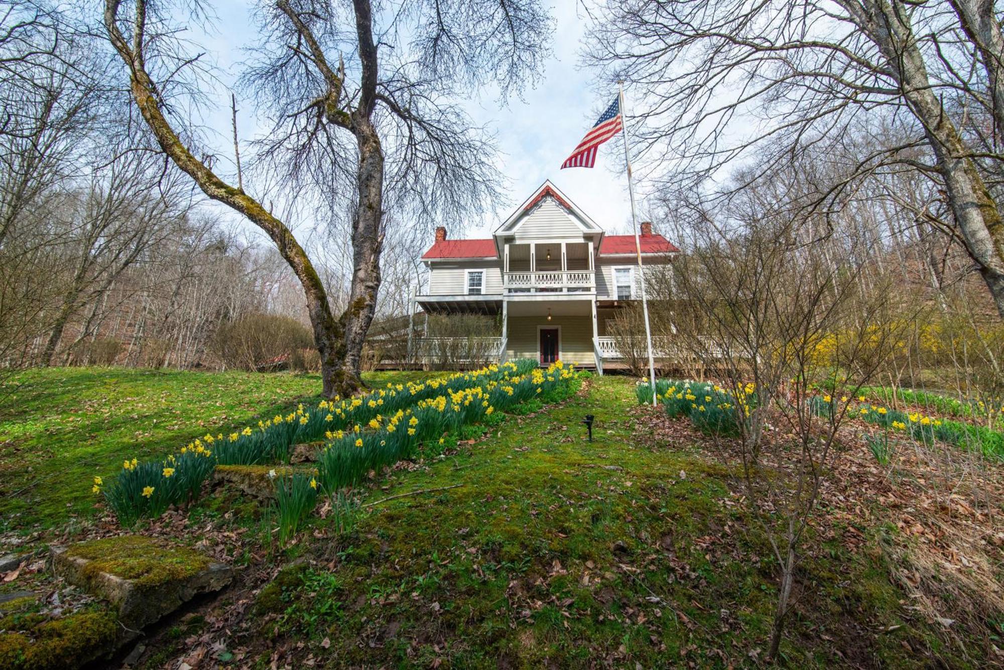 Moore House Inn & Cabins Marlinton المظهر الخارجي الصورة
