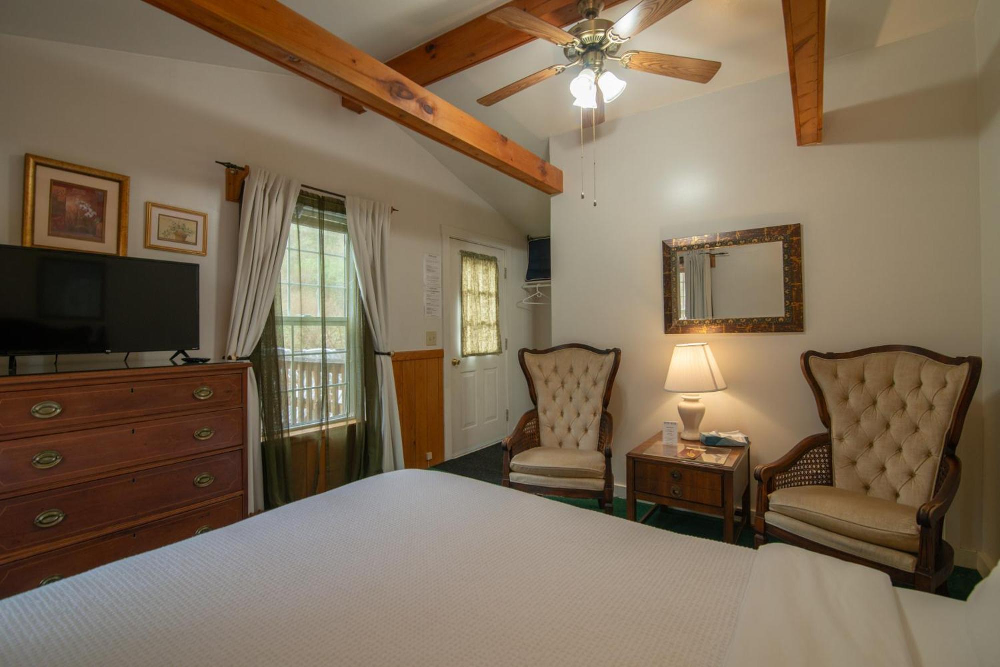 Moore House Inn & Cabins Marlinton الغرفة الصورة